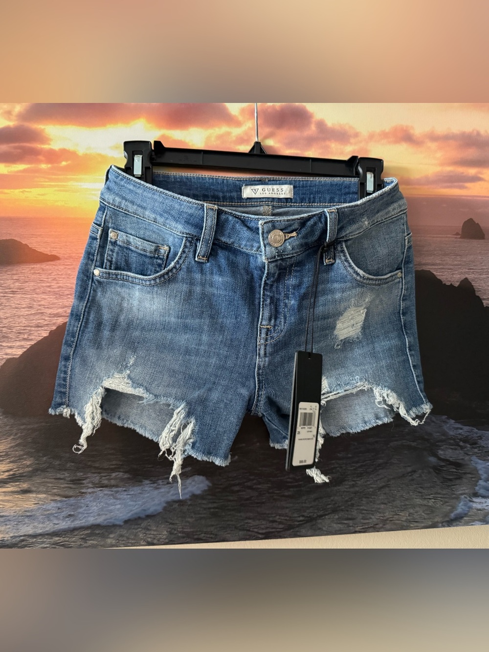 GUESS Solange Destroy Skinny Light wash Denim Shorts/ 25/ NWT